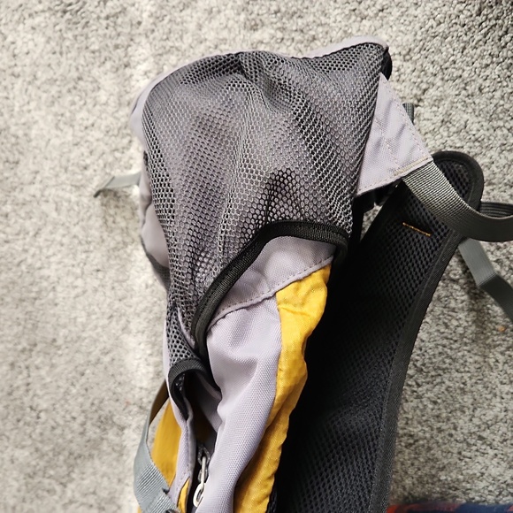 Eddie Bauer daypack - Picture 4 of 5
